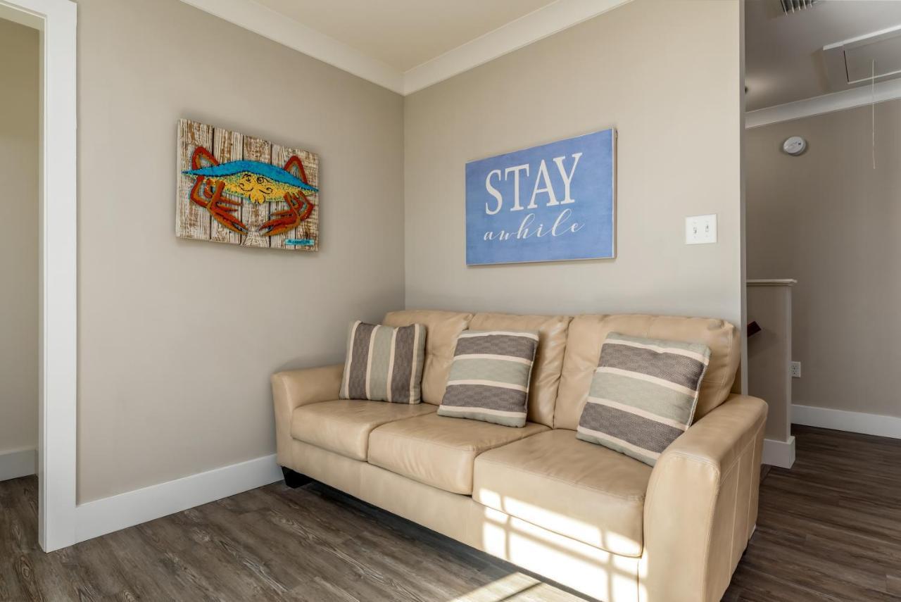 Island Time IV - Pet Friendly! Private Heated Gulf Facing Pool - Covered Porches And Sundecks - This Amazing Home Has It All! Home Dauphin Island Kültér fotó